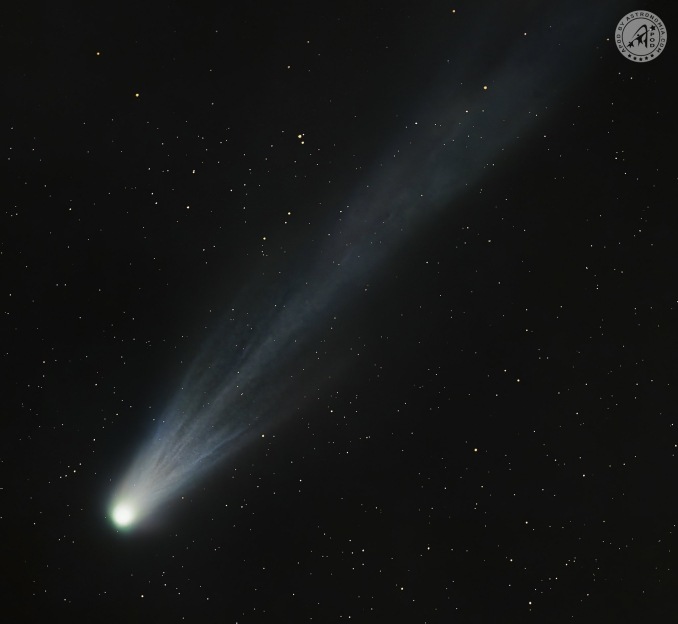 La Cometa Pons-Brooks, formalmente 12P/Pons-Brooks, è una cometa periodica del Sistema solare, appartenente alla stessa famiglia della cometa di Halley. Il suo periodo orbitale è di 70,68 anni.  - Copyright: Gianni Lacroce 