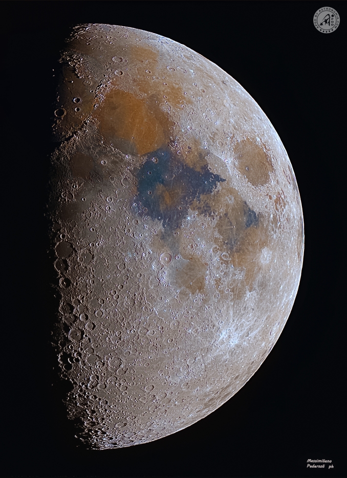 La Mineral Moon è una tecnica di fotografia che consiste nel catturare immagini a grande campo del nostro satellite con sensori a colori, e di applicare una semplice tecnica di elaborazione che permette di estrapolare una grande quantità di informazioni. - Copyright: Massimiliano Pedersoli 