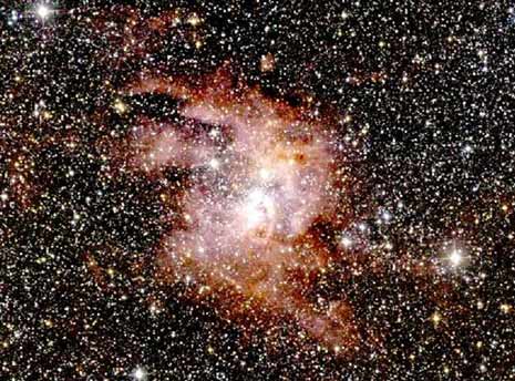 Un’immagine a grande campo della nebulosa NGC 3603