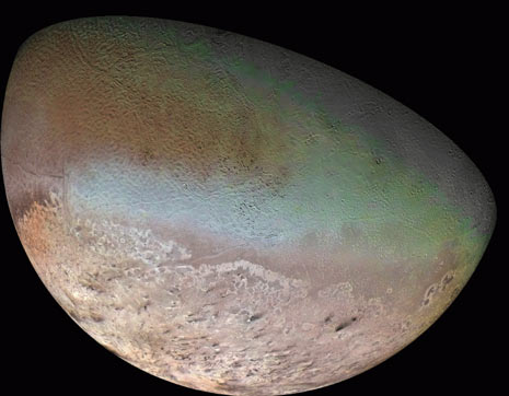 Una stupenda immagine di Tritone ripresa dal Voyager 2