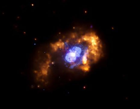 Eta Carinae osservata da Chandra nei raggi X