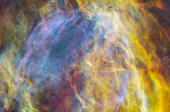 Dopo 9 notti sotto le stelle e innumerevoli ore di riprese ed elaborazione, sono orgoglioso di condividere questa profonda cattura di CTB 88, un debole resto di supernova raramente ripreso, situato a circa 9.000 anni luce di distanza nella costellazione del Cigno. - Copyright: Riccardo Pacini 