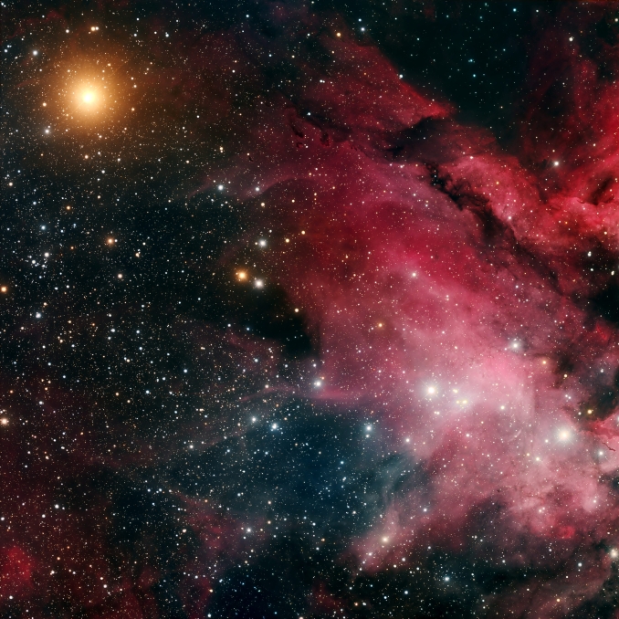 Eta Carinae è una stella binaria la cui componente principale è una ipergigante blu. Situata nella costellazione della Carena, si tratta di una variabile del tipo S Doradus che, prima della scoperta di R136a1 era la stella più massiccia conosciuta ed una delle più luminose - Copyright: Sauro Gaudenzi 