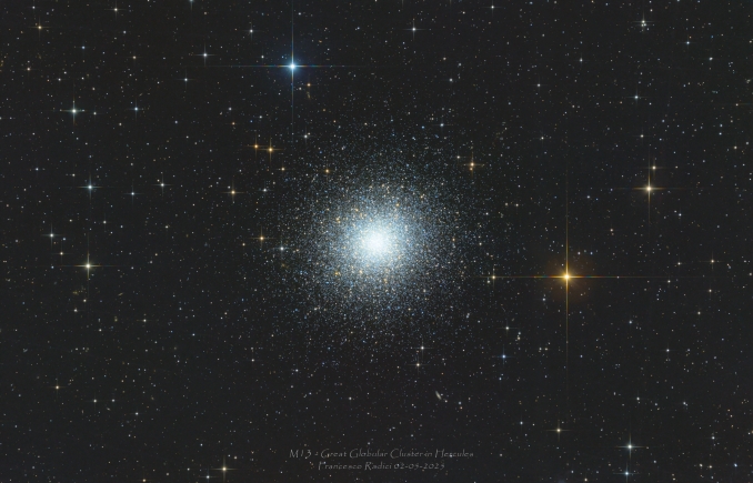 LAmmasso Globulare di Ercole (conosciuto anche come M 13 dalla sua posizione nel Catalogo di Messier, oppure come NGC 6205) è un ammasso globulare visibile nella costellazione di Ercole. - Copyright: Francesco Radici 