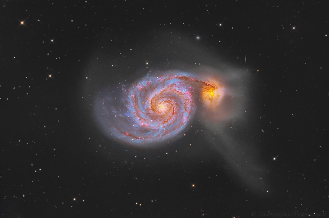 M51, conosciuta anche come la Galassia Vortice, è una galassia a spirale situata a circa 23 milioni di anni luce dalla Terra, nella costellazione dei Cani da Caccia. È famosa per la sua struttura a spirale ben definita e per la sua interazione con una galassia più piccola, NGC 5195 - Copyright: Francesco Ciavaglia 