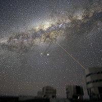 Il pianeta, la galassia e il laser