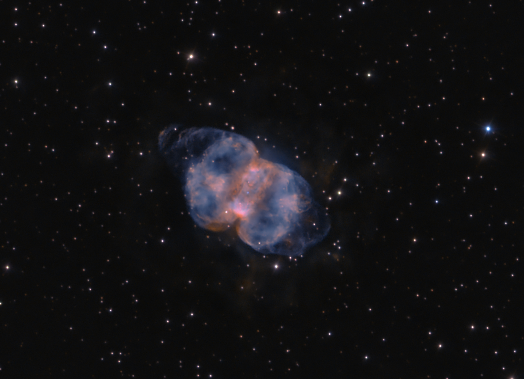 la nebulosa planetaria M76