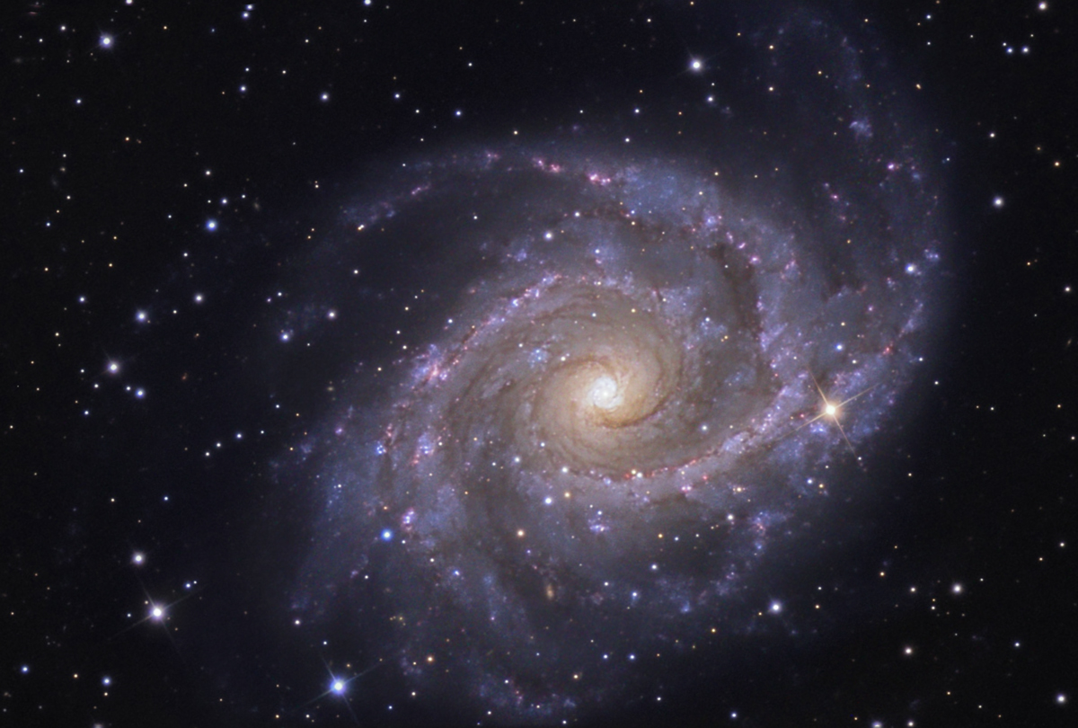 la bellissima galassia $NGC$ 2997