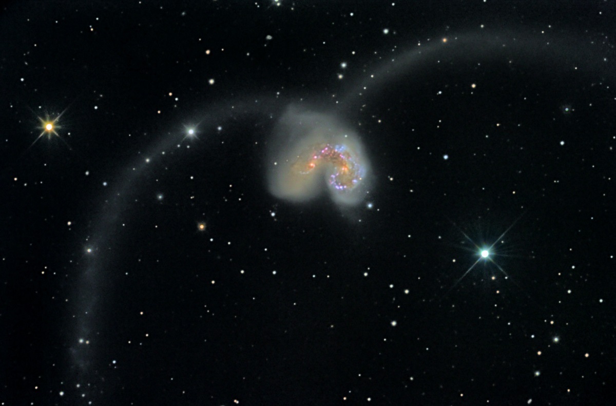 le galassie $NGC$ 4038 e $NGC$ 4039: le Antennae Galaxies