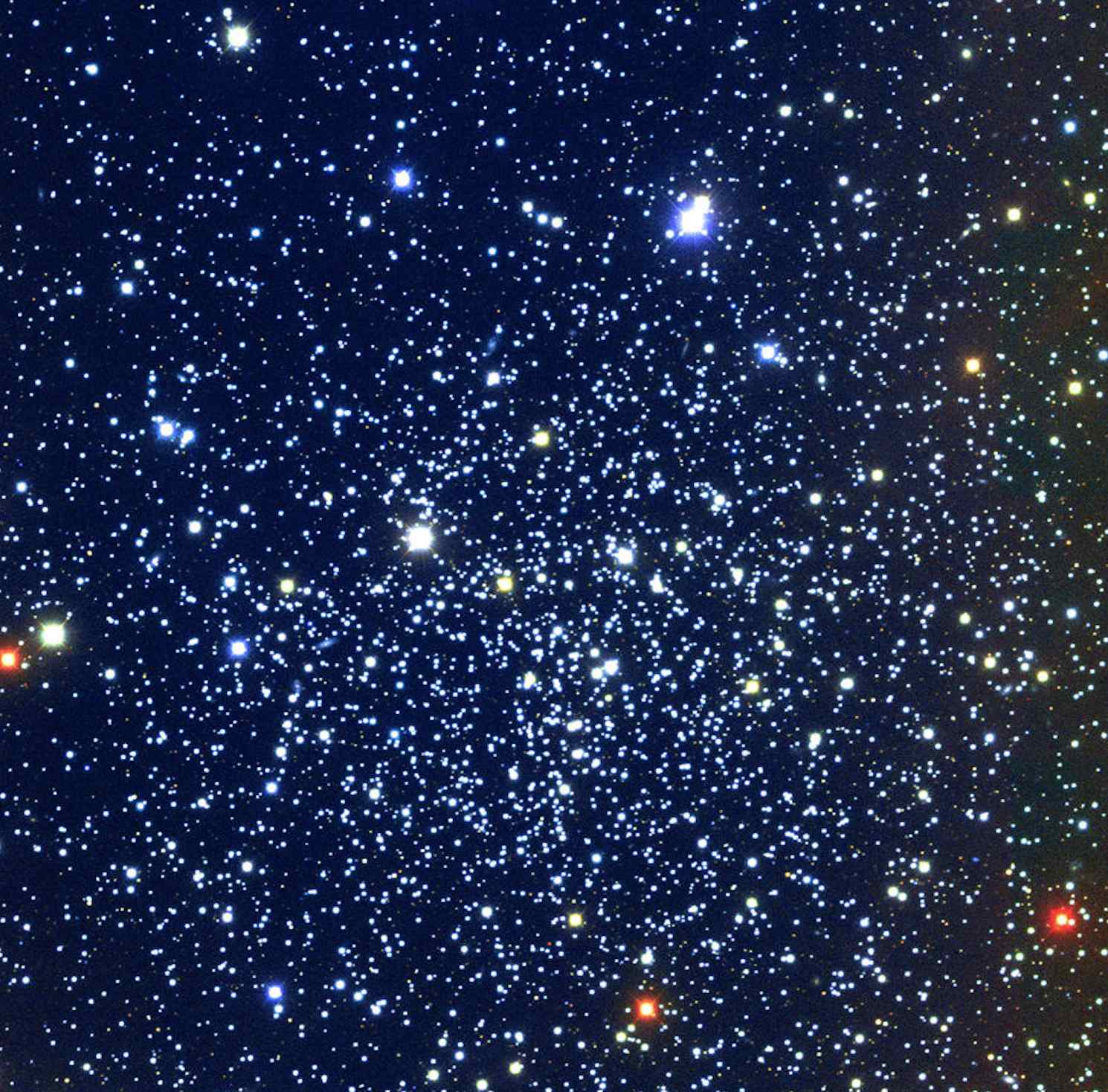 Светила звездного неба. Звездное скопление NGC 6791. Рассеянное звездное скопление м35. Звезда астрономия.