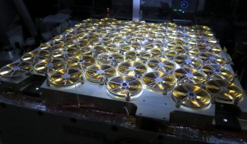 La parte frontale del telescopio a raggi X, con le 56 aperture circolari XRC. - Credit: NASA