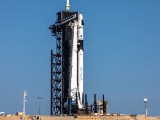 Il Falcon 9 in rampa di lancio. Credit NASA